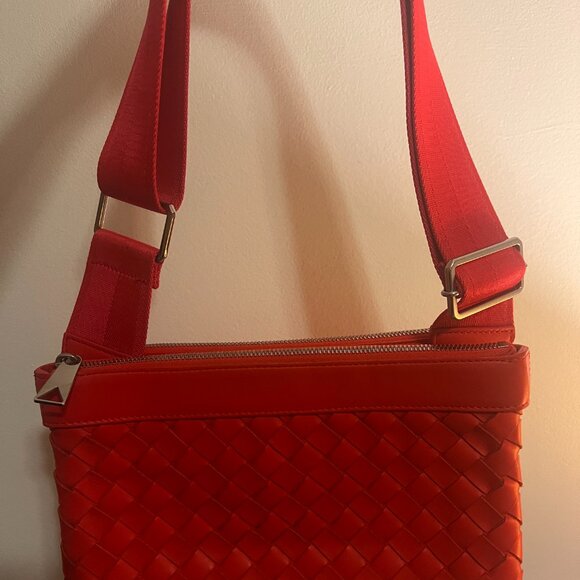 Bottega Veneta Intrecciato Leather Messenger Duo Bag- Red - Picture 6 of 10